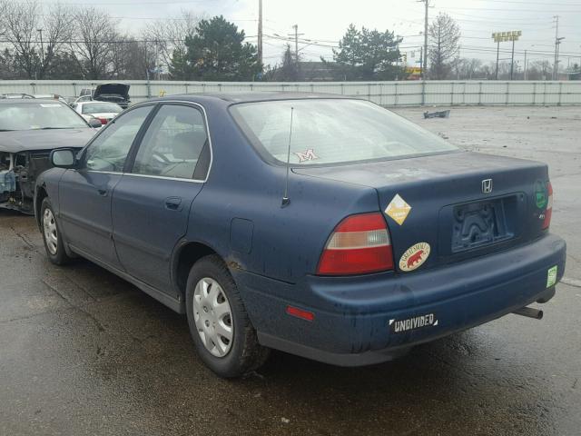 1HGCD5639RA173685 - 1994 HONDA ACCORD LX TEAL photo 3