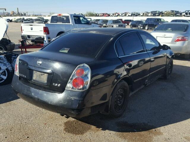 1N4AL11D25C206631 - 2005 NISSAN ALTIMA S BLACK photo 4