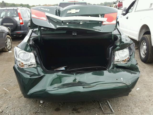 1G1PA5SG2E7398855 - 2014 CHEVROLET CRUZE LS GREEN photo 9