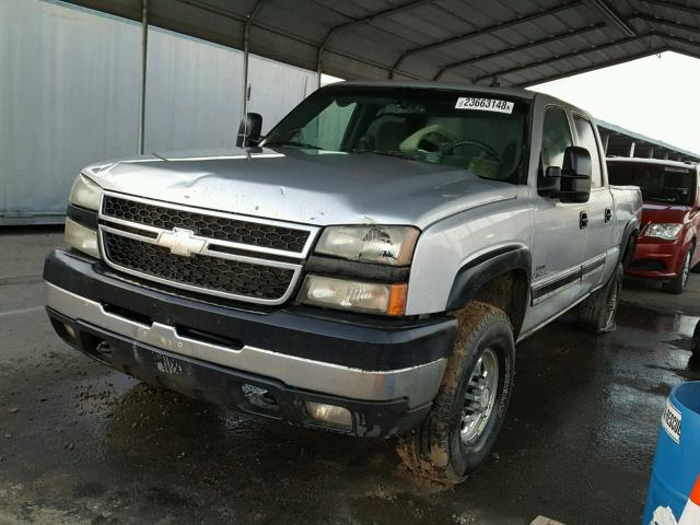 1GCHK23D76F237176 - 2006 CHEVROLET SILVERADO SILVER photo 2