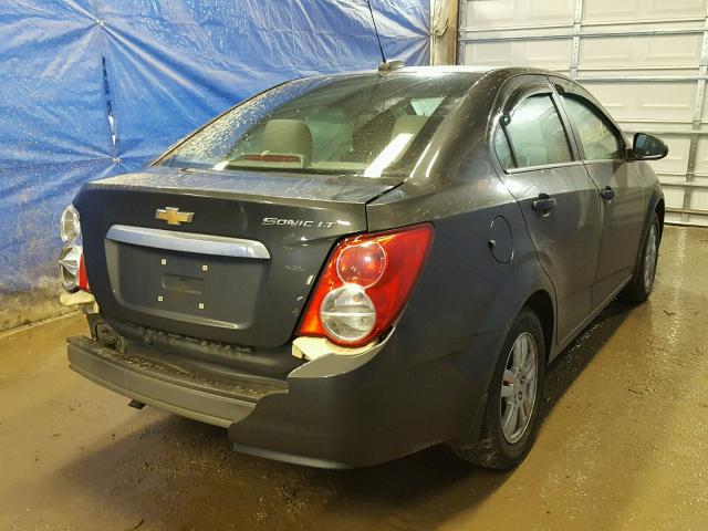 1G1JC5SH7F4170510 - 2015 CHEVROLET SONIC LT GRAY photo 4