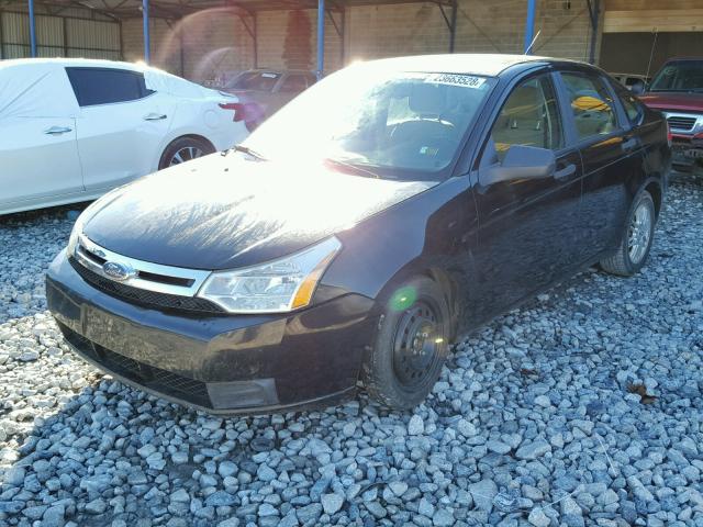 1FAHP35N49W111784 - 2009 FORD FOCUS SE BLACK photo 2