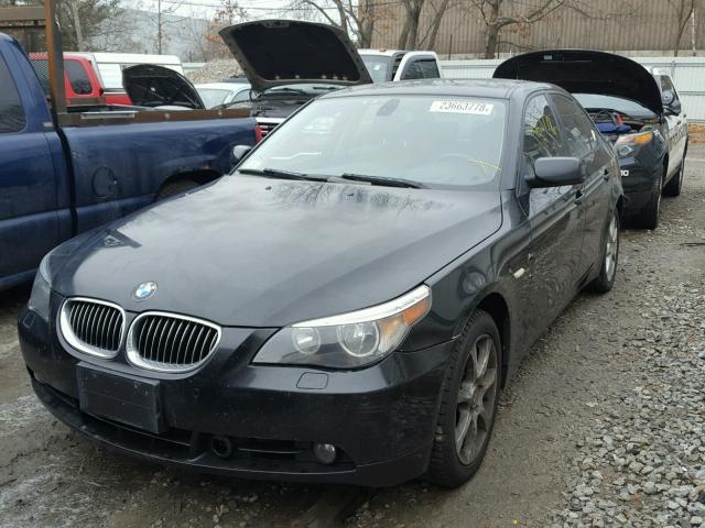 WBANF73527CU26377 - 2007 BMW 530 XI შავი ფოტო 2