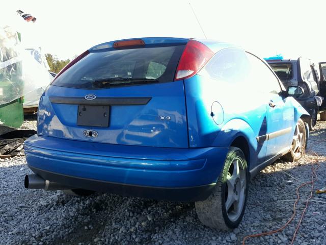 3FAFP3136YR165293 - 2000 FORD FOCUS ZX3 BLUE photo 4