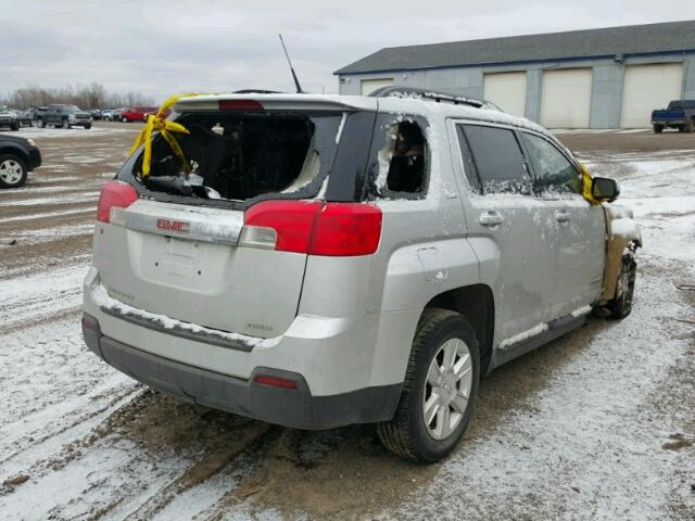 2CTFLTEC3B6283224 - 2011 GMC TERRAIN SL SILVER photo 4