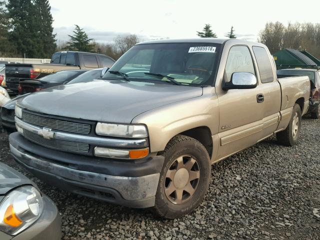 2GCEC19T011358477 - 2001 CHEVROLET SILVERADO BEIGE photo 2