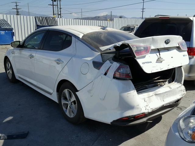 KNAGM4AD9F5081276 - 2015 KIA OPTIMA HYB WHITE photo 3