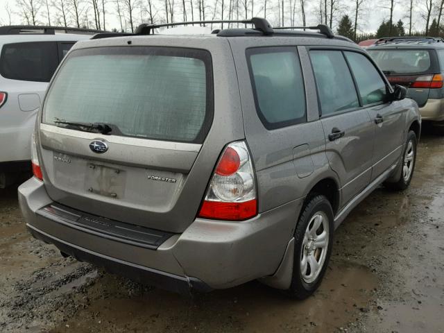 JF1SG63626H746022 - 2006 SUBARU FORESTER 2 GRAY photo 4