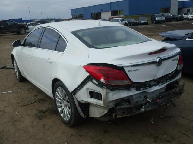 W04GR5EC9B1023840 - 2011 BUICK REGAL CXL WHITE photo 3