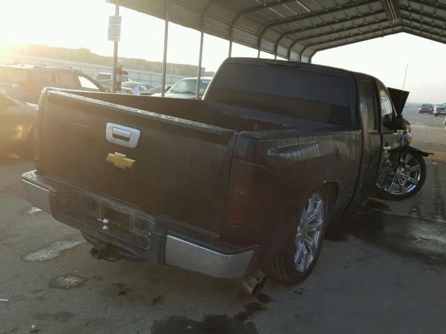 1GCRCSEA7DZ266628 - 2013 CHEVROLET SILVERADO BLACK photo 4