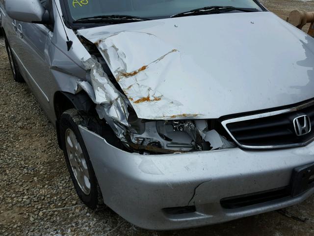 5FNRL18984B080971 - 2004 HONDA ODYSSEY EX SILVER photo 9