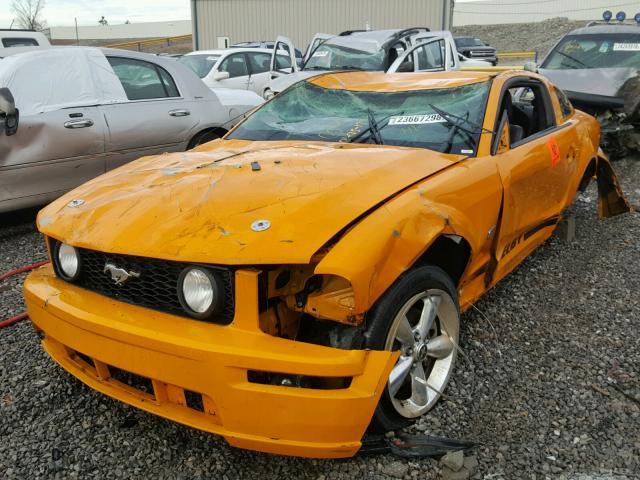 1ZVFT82H475328390 - 2007 FORD MUSTANG GT YELLOW photo 2