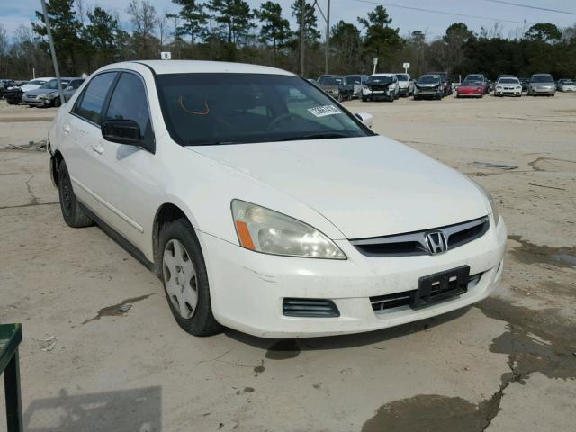 3HGCM56476G704145 - 2006 HONDA ACCORD LX WHITE photo 1