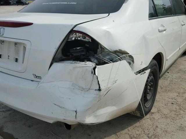 3HGCM56476G704145 - 2006 HONDA ACCORD LX WHITE photo 9