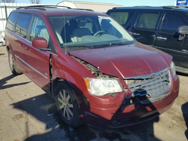 2A8HR541X9R641984 - 2009 CHRYSLER TOWN & COU BURGUNDY photo 1