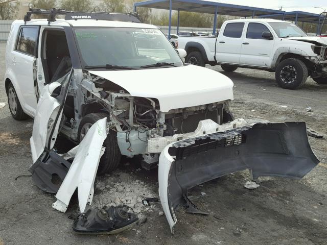 JTLKE50EX81002402 - 2008 TOYOTA SCION XB WHITE photo 1