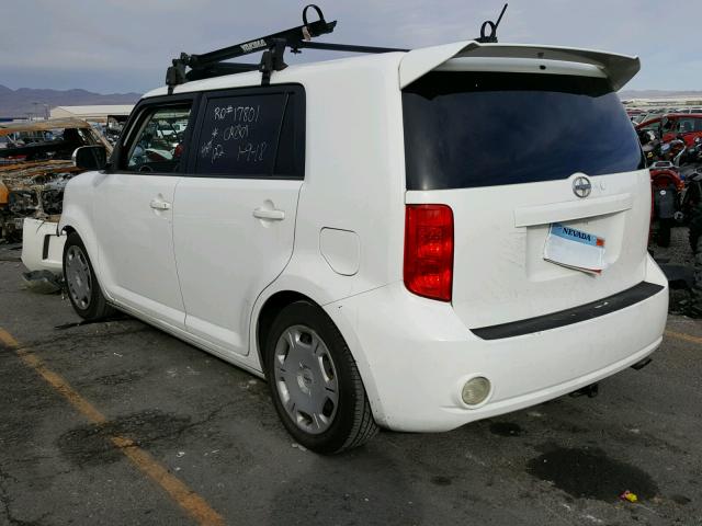 JTLKE50EX81002402 - 2008 TOYOTA SCION XB WHITE photo 3