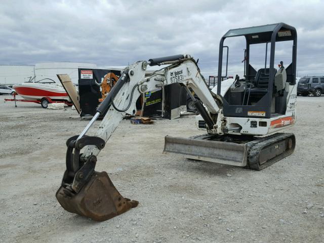 AAC513910 - 2011 BOBCAT 325 G WHITE photo 2