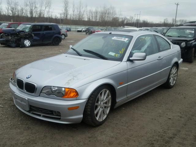 WBABN534X1JU31993 - 2001 BMW 330 CI SILVER photo 2