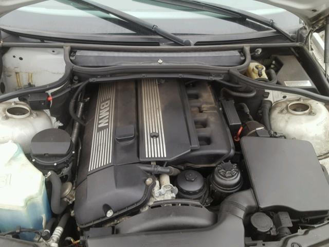 WBABN534X1JU31993 - 2001 BMW 330 CI Silber Foto 7