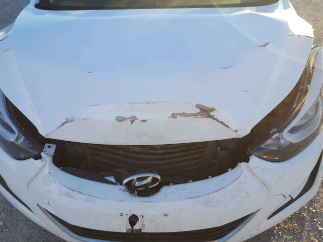 5NPDH4AE0EH506577 - 2014 HYUNDAI ELANTRA SE WHITE photo 7