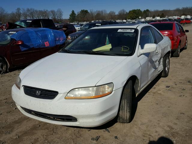 1HGCG2254YA035189 - 2000 HONDA ACCORD EX WHITE photo 2