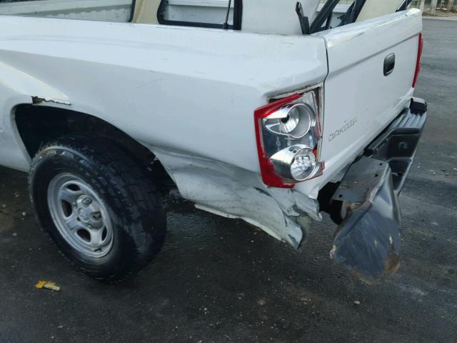 1D7HE22K55S232903 - 2005 DODGE DAKOTA ST WHITE photo 9