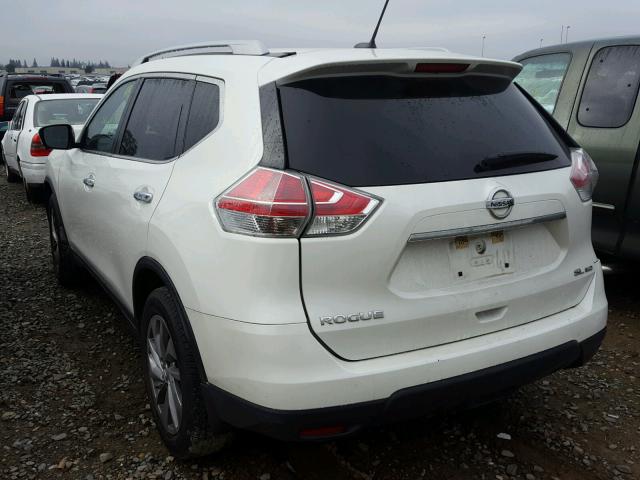 5N1AT2MV8FC755607 - 2015 NISSAN ROGUE S WHITE photo 3