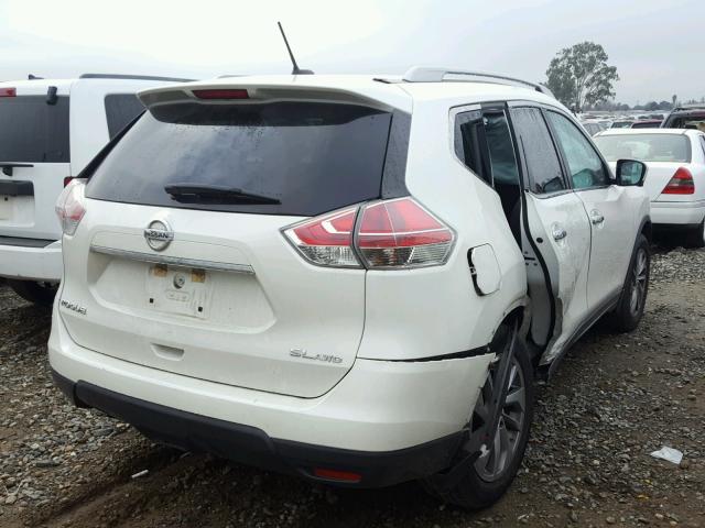 5N1AT2MV8FC755607 - 2015 NISSAN ROGUE S WHITE photo 4