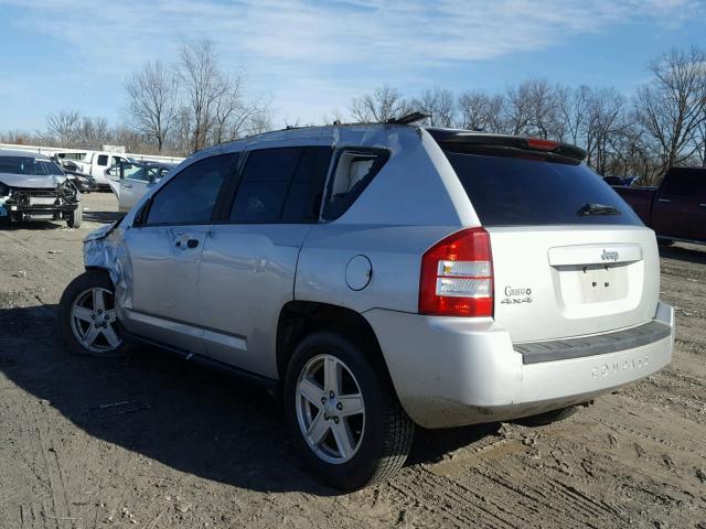 1J8FF47W57D256687 - 2007 JEEP COMPASS SILVER photo 3