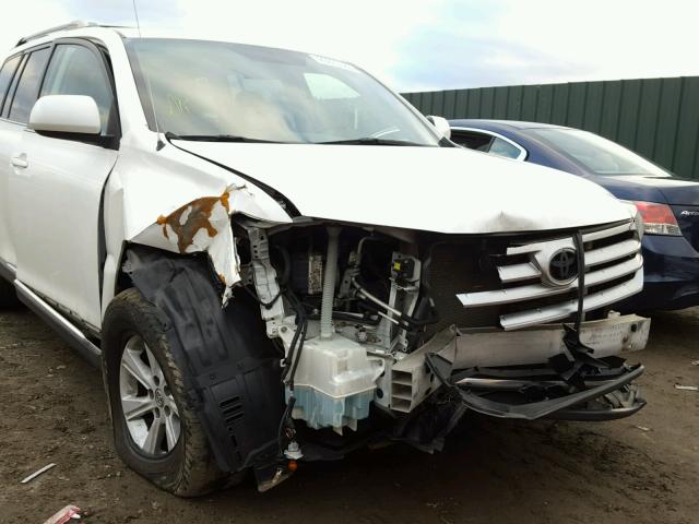 5TDZA3EH1CS024748 - 2012 TOYOTA HIGHLANDER WHITE photo 9