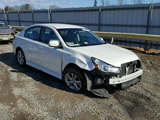 4S3BMCC63E3010297 - 2014 SUBARU LEGACY 2.5 WHITE photo 1