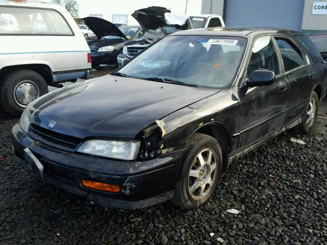 1HGCE1890SA009447 - 1995 HONDA ACCORD EX BLACK photo 2