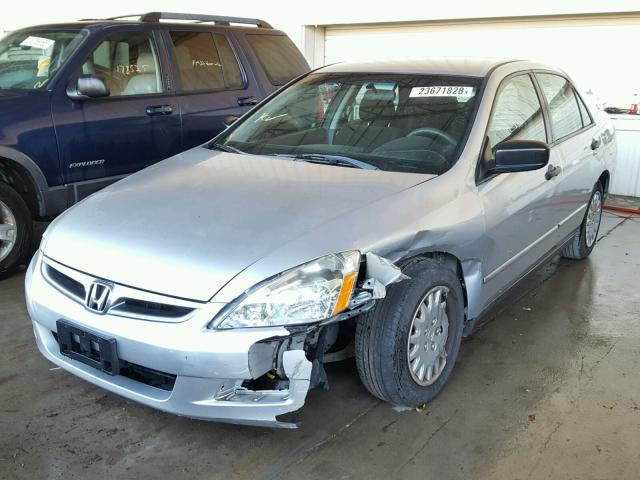 1HGCM56127A194339 - 2007 HONDA ACCORD VAL SILVER photo 2