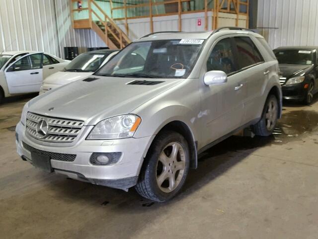 4JGBB86E76A005523 - 2006 MERCEDES-BENZ ML 350 SILVER photo 2