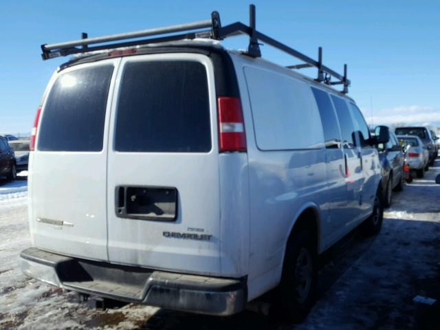 1GCFH25T031151095 - 2003 CHEVROLET EXPRESS G2 WHITE photo 4