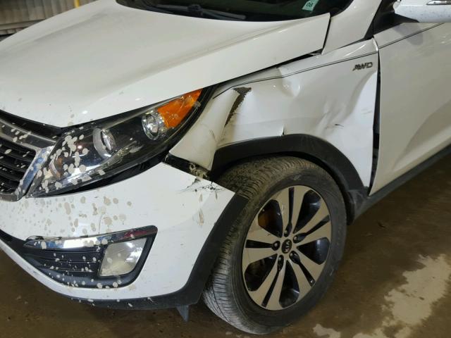 KNDPCCA23B7029588 - 2011 KIA SPORTAGE E WHITE photo 9