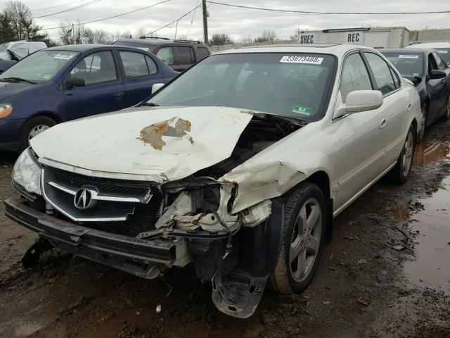 19UUA56822A004042 - 2002 ACURA 3.2TL TYPE WHITE photo 2