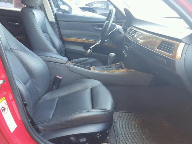 WBAVB17506NK31500 - 2006 BMW 325 I AUTO RED photo 5