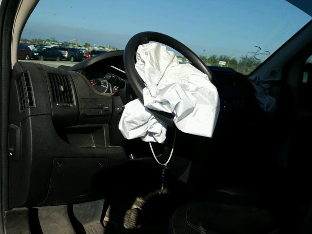 3C6URVHD6FE509321 - 2015 RAM PROMASTER 白色 照片 9