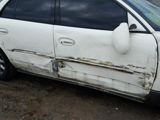 2G4WF551011171517 - 2001 BUICK REGAL GS WHITE photo 9
