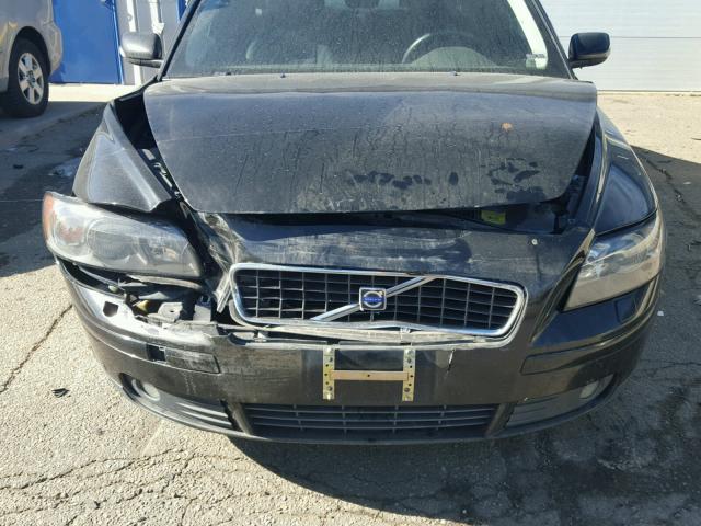 YV1MS682352064379 - 2005 VOLVO S40 T5 BLACK photo 9