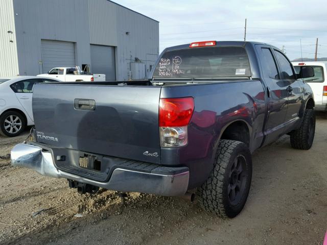 5TFBV541X8X082882 - 2008 TOYOTA TUNDRA DOU BLUE photo 4