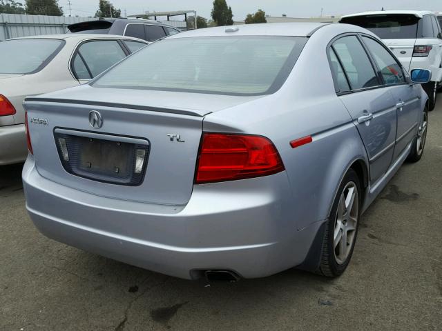 19UUA66225A058317 - 2005 ACURA TL SILVER photo 4