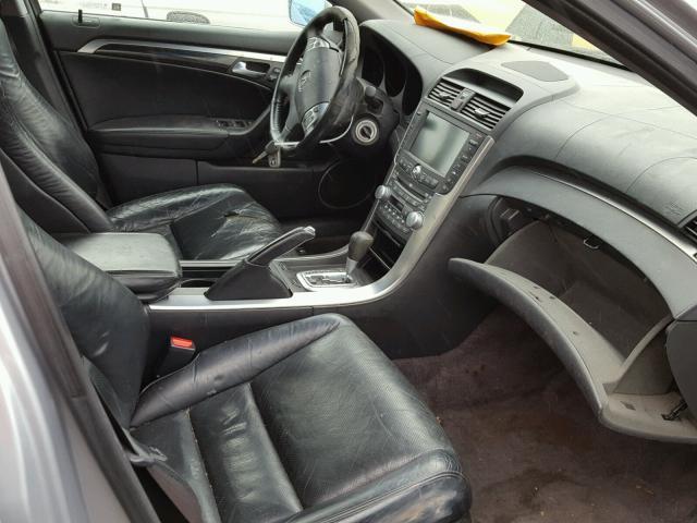 19UUA66225A058317 - 2005 ACURA TL SILVER photo 5