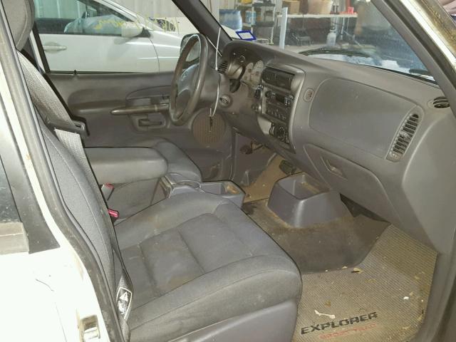 1FMZU77E71UA61082 - 2001 FORD EXPLORER S WHITE photo 5