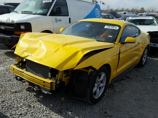 1FA6P8AM1H5230754 - 2017 FORD MUSTANG YELLOW photo 2