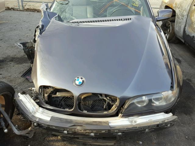 WBABW534X6PL53846 - 2006 BMW 330 CI GRAY photo 7