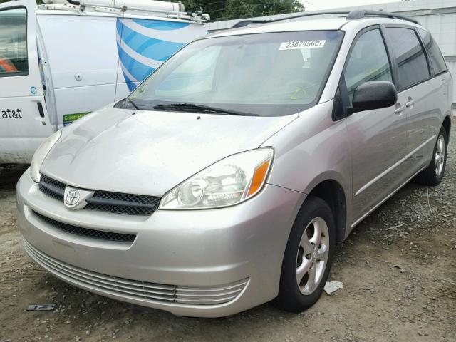 5TDZA23C84S177419 - 2004 TOYOTA SIENNA SILVER photo 2