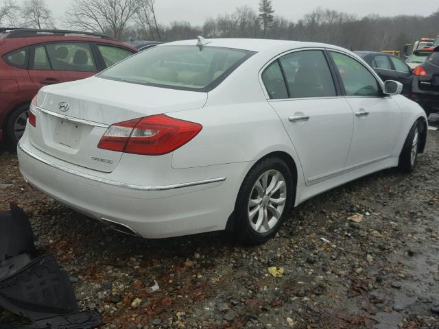 KMHGC4DD6DU244692 - 2013 HYUNDAI GENESIS 3. WHITE photo 4